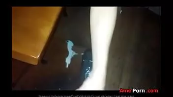 play Il marito prepara la moglie per la cosa reale