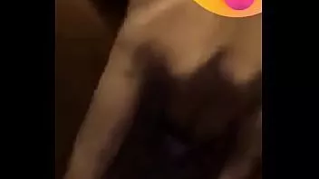 Play Micro babe showing how the pussy work