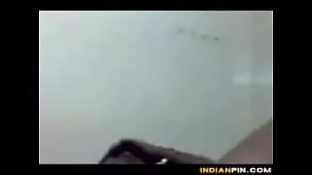 चलाएँ भारतीय तमिल बड़े स्तन चाची सेक्स के साथ bf