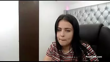 play 18 tahun remaja seksi sayang vagina muda bermain dengan vagina panas dan payudaranya