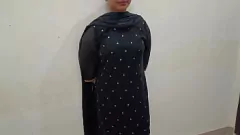 Reproducir Indian College Cutie se reúne con su novio para un hardcore doggystyle joder al aire libre