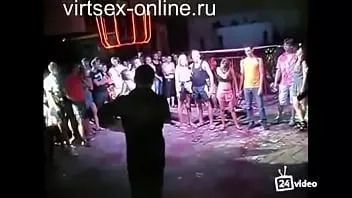 Play Naked guys and girls dancing in the club