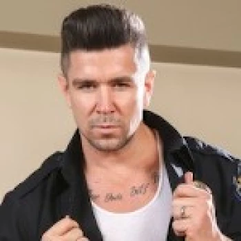 Gwiazda porno Trenton Ducati