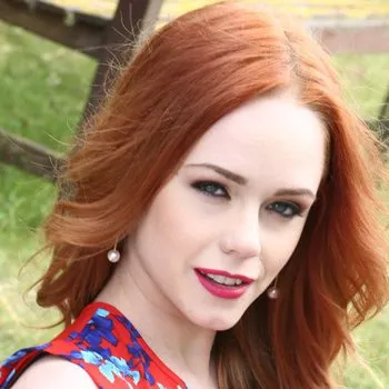 Bintang porno Ella Hughes